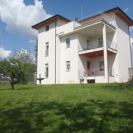 Villa Emilia Castronno Eksteriør billede