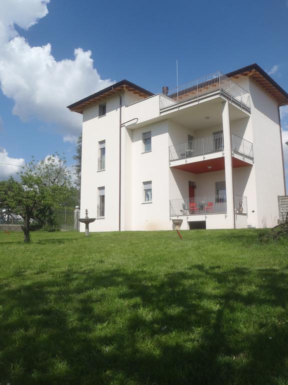 Villa Emilia Castronno Eksteriør billede